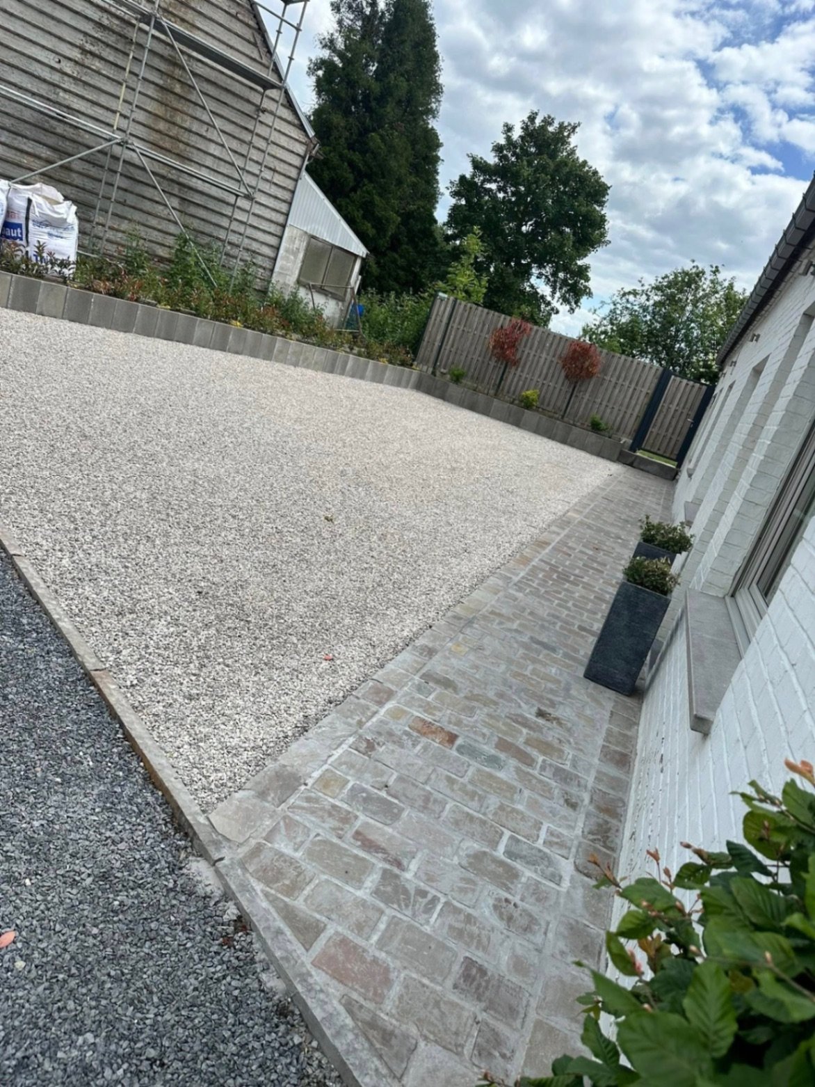 PARKINGS & ACCÈS